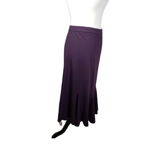 Larry Levine Women's size 14 Purple Knee Length Stretchy Skirt - Picture 4 of 7